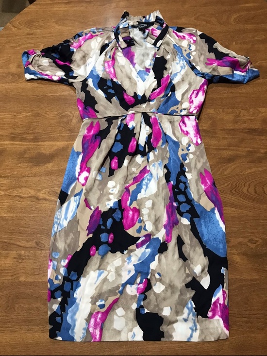 Diane Von Furstenberg Dresses & Skirts - Diane Von Furstenberg Silk Dress Exclusively for Neiman Marcus Size 0